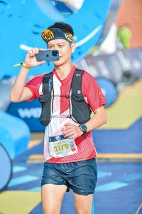 BIB: 2179
                            <button type="button" onclick="openModal(22765414)" class="btn btn-primary btn-sm float-right btn-popup" data-toggle="modal" data-target=".modal-high-quality">
                        <i class="fas fa-shopping-cart"></i> Add to Cart
                    </button>
                                            <button type="button" onclick="isThisMe(22765414, true)" class="btn btn-success btn-sm float-right btn-popup btn-isme hidden" data-toggle="tooltip" data-placement="bottom" title="นี่คือรูปของคุณใช่ไหม คลิกที่นี่เพื่อเอาเข้าอัลบั้ม">
                        <i class="fas fa-plus"></i> Add to album
                    </button>
                    <button type="button" onclick="isThisMe(22765414, false)" class="btn btn-warning btn-sm float-right btn-popup btn-isnotme hidden">
                        <i class="fas fa-ban"></i> Remove from album
                    </button>